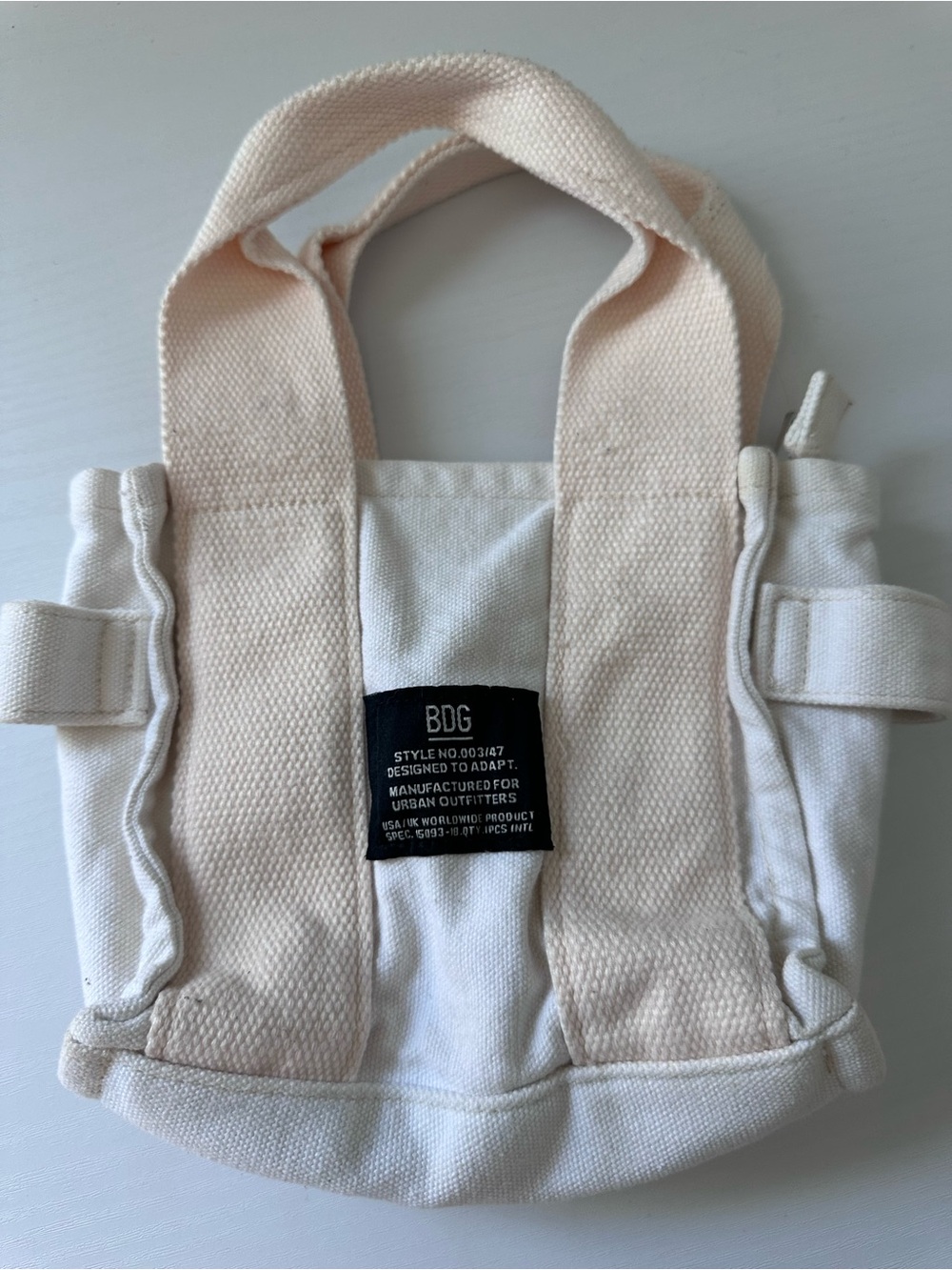 Urban outfitters Canvas Tote Bag in Light Cream - Minimal Everyday Carry